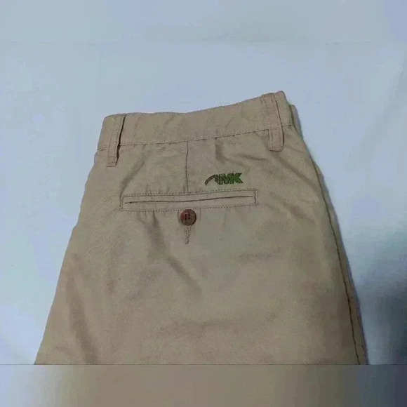 Mountain  Khakis Poplin Shorts Relaxed fit. 33×10 - Picture 3 of 6